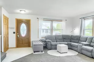 607 Pleasant Dr, Hastings, MN 55033 - Photo 4