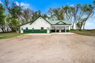 5134 340th Ave, Blue Earth, MN 56013 - Photo 1