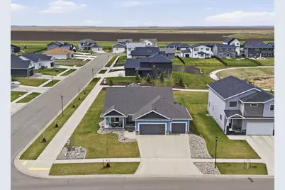 8853 Meadowlark Parkway, Horace, ND 58047 - Photo 2