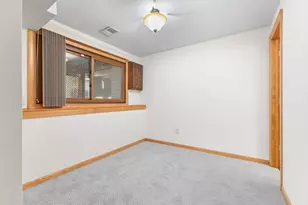 1780 Centennial Dr, Roseville, MN 55113 - Photo 20