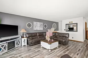 9105 Falcon St, Duluth, MN 55808 - Photo 14