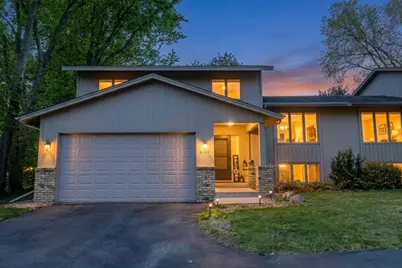 9135 36th Avenue N, New Hope, MN 55427 - Photo 2