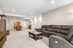 5420 Alvarado Ln N, Plymouth, MN 55446 - Photo 34