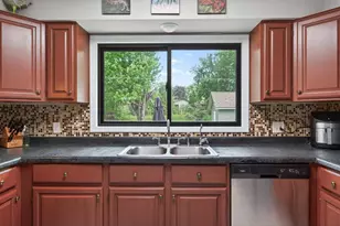 2041 Emerald Ln, Eagan, MN 55122 - Photo 10