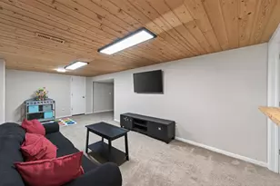 2041 Emerald Ln, Eagan, MN 55122 - Photo 22