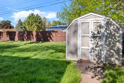 407 Hiawatha Boulevard, Winona, MN 55987 - Photo 20