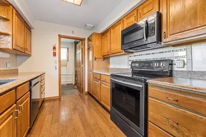 407 Hiawatha Boulevard, Winona, MN 55987 - Photo 8