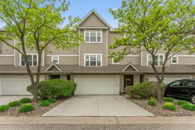 29 River Bend Place, Chaska, MN 55318 - Photo 1
