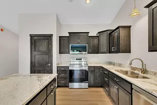 610 Lanigan Way S E, Saint Joseph, MN 56374 - Photo 4