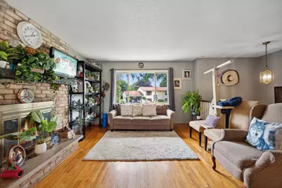 1613 Lyn Curve Avenue N, Minneapolis, MN 55411 - Photo 1