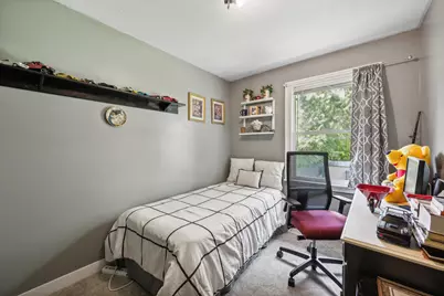 1613 Lyn Curve Avenue N, Minneapolis, MN 55411 - Photo 10