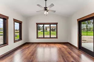 1077 Legend Ln, River Falls, WI 54022 - Photo 6