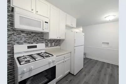 1326 Clarence Street, Saint Paul, MN 55106 - Photo 2