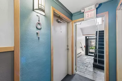 1800 Lasalle Avenue #101, Minneapolis, MN 55403 - Photo 2
