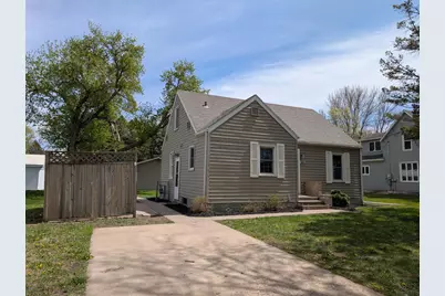 160 10th Street, Tracy, MN 56175 - Photo 1