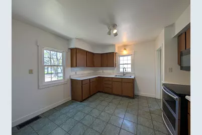 160 10th Street, Tracy, MN 56175 - Photo 2