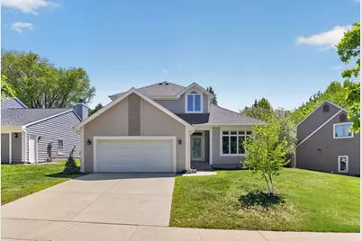 1052 Foxcroft Circle SW, Rochester, MN 55902 - Photo 1