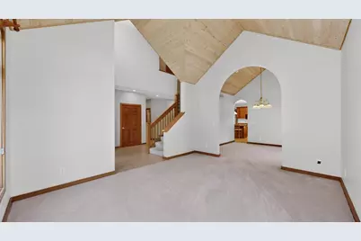 1052 Foxcroft Circle SW, Rochester, MN 55902 - Photo 6