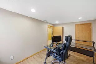 1620 12th St S, Moorhead, MN 56560 - Photo 20