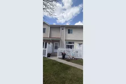 1509 34 1/2 Avenue S, Fargo, ND 58104 - Photo 2