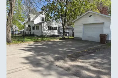 121 N 10th Street, Montevideo, MN 56265 - Photo 2