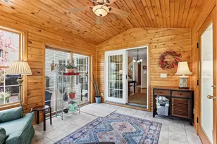 8777 Cottonwood Ln, Eden Prairie, MN 55347 - Photo 22