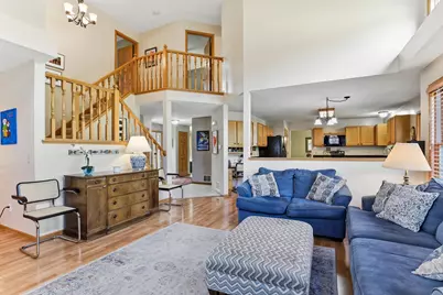 8777 Cottonwood Lane, Eden Prairie, MN 55347 - Photo 12