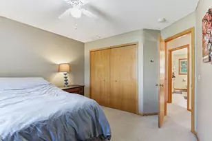 8777 Cottonwood Ln, Eden Prairie, MN 55347 - Photo 34