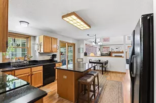8777 Cottonwood Ln, Eden Prairie, MN 55347 - Photo 16