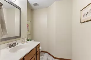 8777 Cottonwood Ln, Eden Prairie, MN 55347 - Photo 40