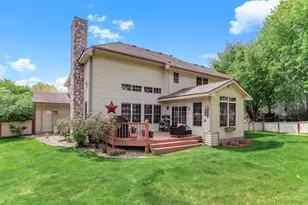 8777 Cottonwood Ln, Eden Prairie, MN 55347 - Photo 50