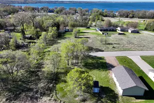 725 6th Ave NW, Glenwood, MN 56334 - Photo 1