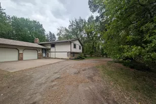 15725 Sycamore St NW, Andover, MN 55304 - Photo 14