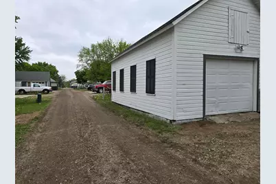 336 Erie Street SE, Hutchinson, MN 55350 - Photo 38