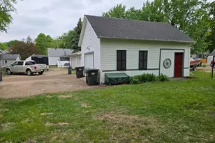 336 Erie St SE, Hutchinson, MN 55350 - Photo 36