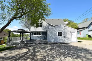 131 E 7th St, Zumbrota, MN 55992 - Photo 8
