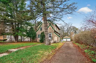 1749 Hamline Ave N, Falcon Heights, MN 55113 - Photo 2