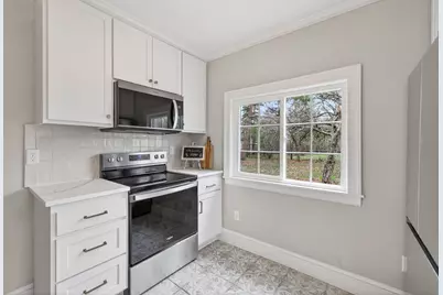 1749 Hamline Avenue N, Falcon Heights, MN 55113 - Photo 12