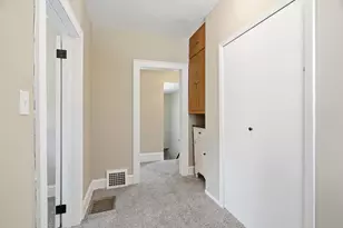 1070 Dale St N, Saint Paul, MN 55117 - Photo 30