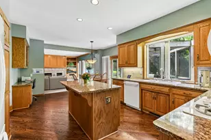 6820 Lorena Ln, Eden Prairie, MN 55346 - Photo 14