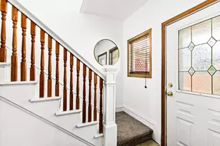 822 E 7th St, Duluth, MN 55805 - Photo 2