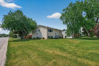 1249 Ashland Avenue, Saint Paul Park, MN 55071 - Photo 2