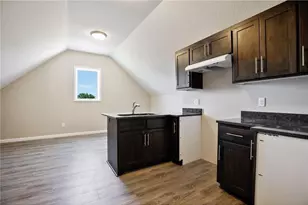 2050 W Broadway Ave, Minneapolis, MN 55411 - Photo 32