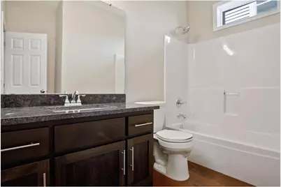 2050 W Broadway Avenue, Minneapolis, MN 55411 - Photo 10