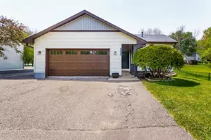 17025 Gannon Way W, Rosemount, MN 55068 - Photo 2