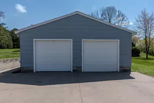 208 9th St SE, Little Falls, MN 56345 - Photo 8