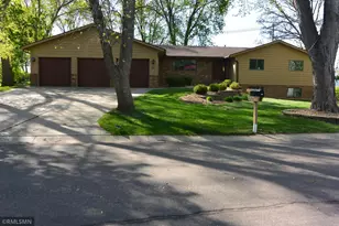 120 Edgewood Dr, Glencoe, MN 55336 - Photo 1