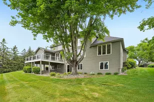 10215 Bluff Rd, Eden Prairie, MN 55347 - Photo 74
