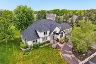 10215 Bluff Rd, Eden Prairie, MN 55347 - Photo 82