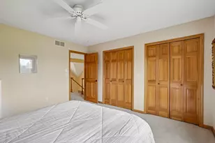 10215 Bluff Rd, Eden Prairie, MN 55347 - Photo 56